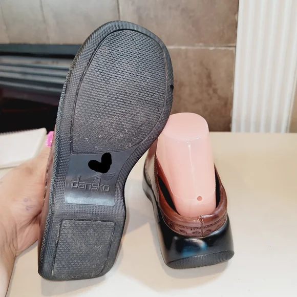 DANSKO MADORI Brown Vegan Leather Slide On Elastic Strap Clogs Sz 7.5/8 - Picture 8 of 12